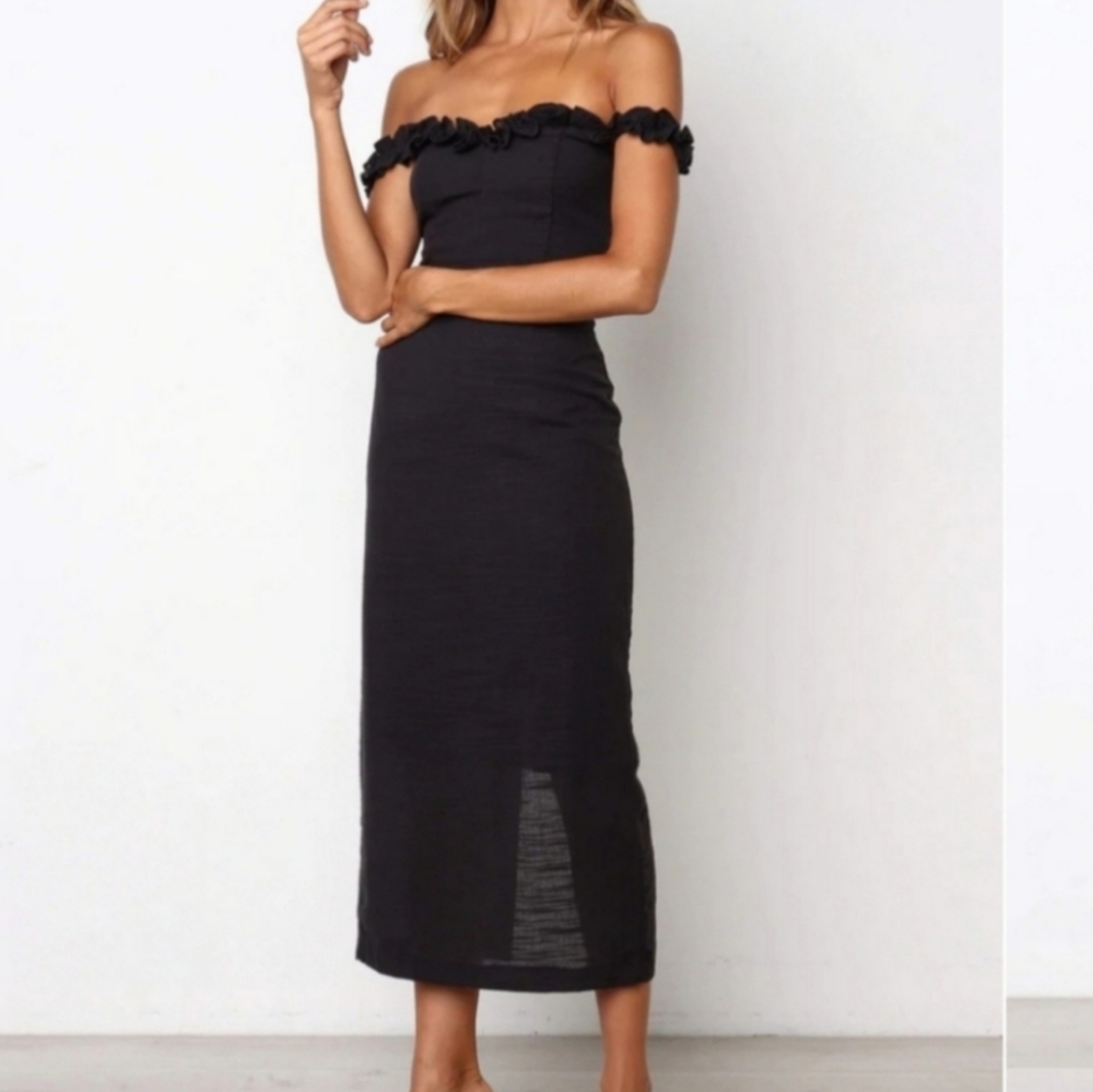 Petal & Pup Black Florez Off the Shoulder Cotton Fitted Sheath Midi Dress 6US